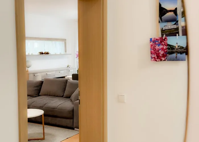 Modern Und Lichtdurchflutet - Mit Terrasse アパート *