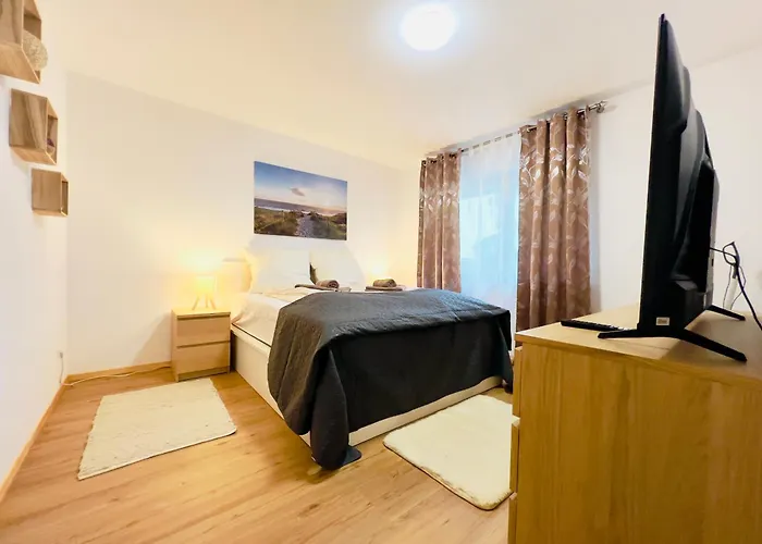 Modern Und Lichtdurchflutet - Mit Terrasse アパート